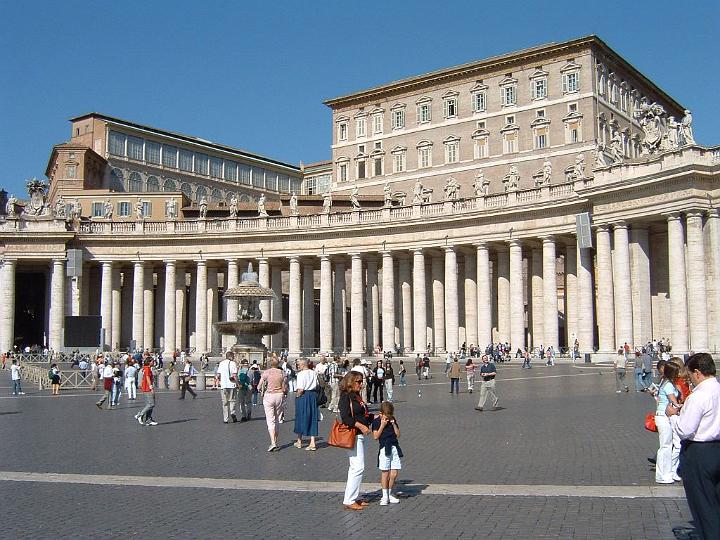 Vatican-Inside the Square 2.JPG